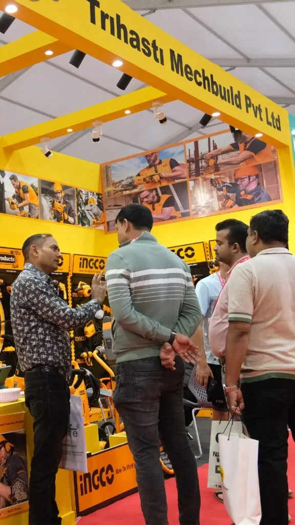 Exhibitor