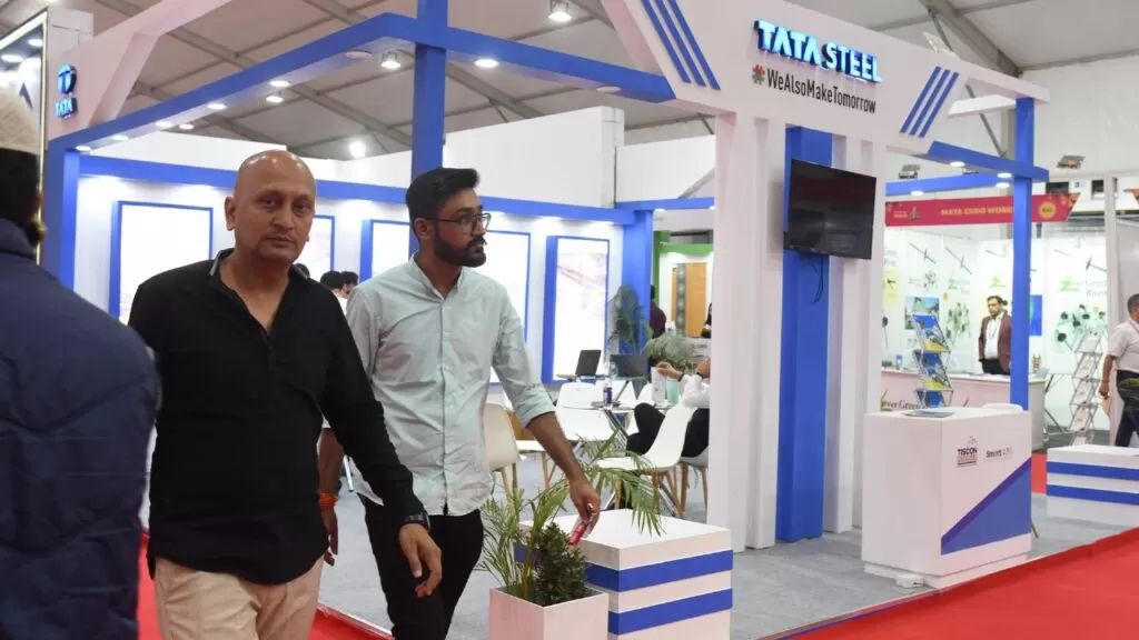 Exhibitor