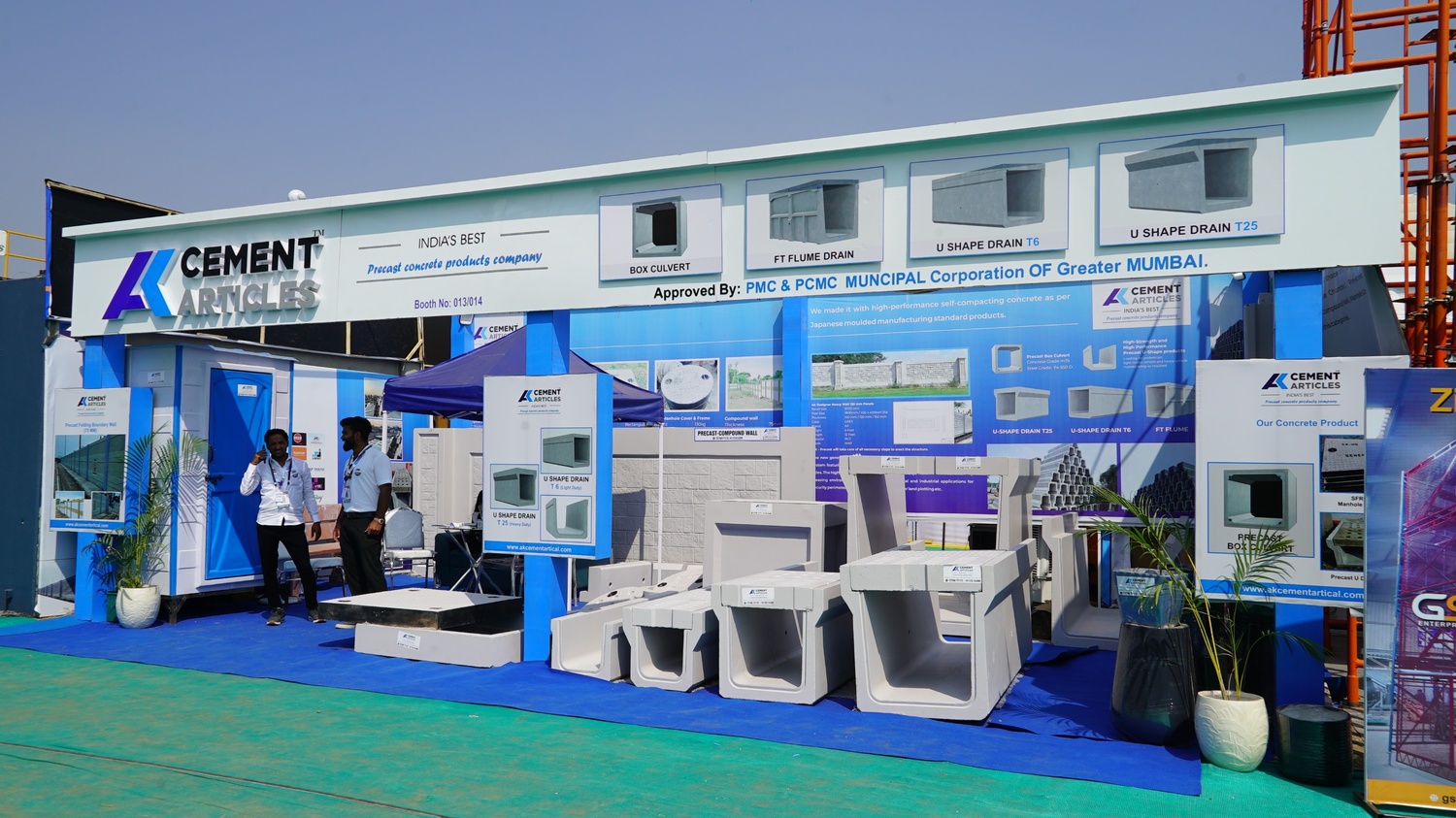 Exhibitor